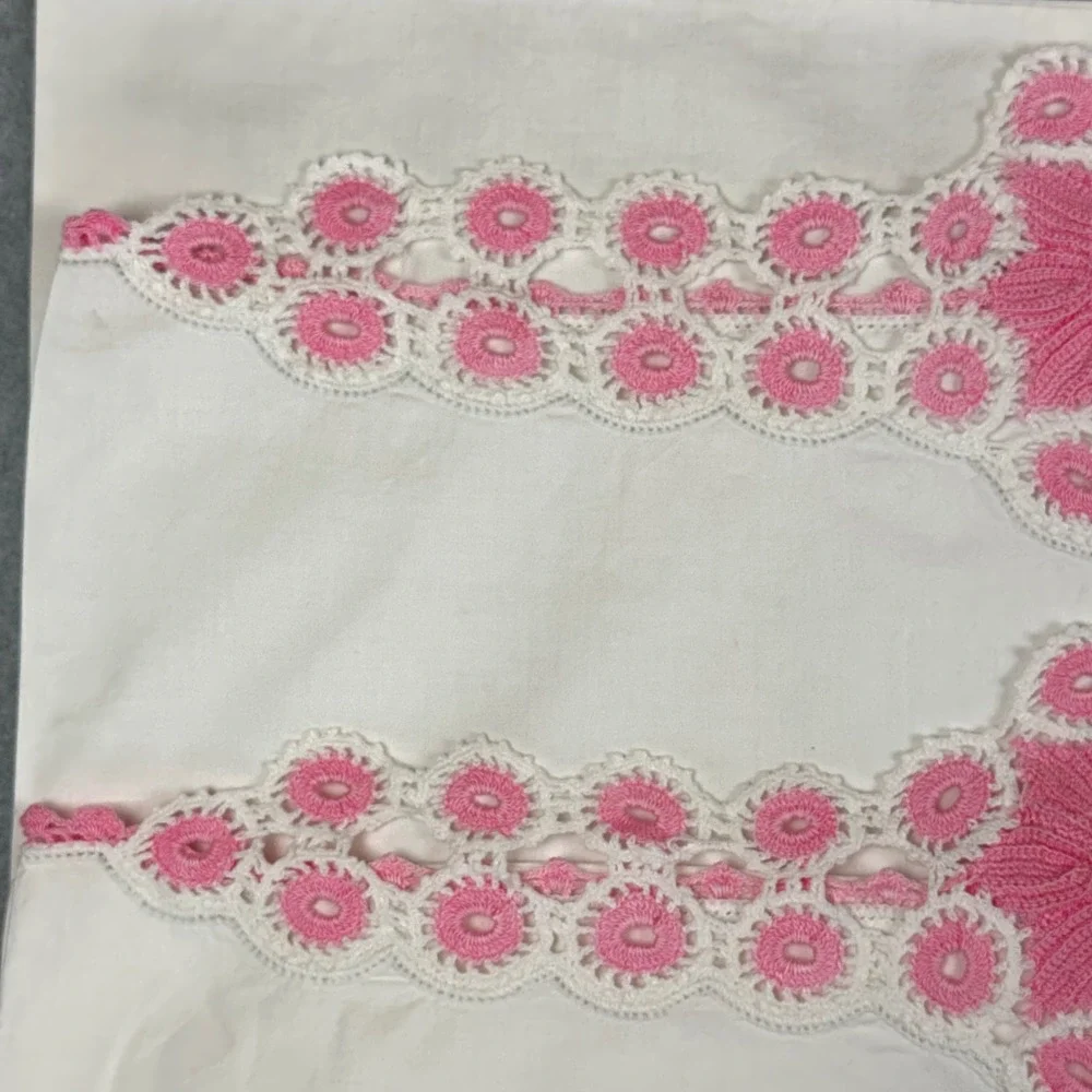 Vintage White Pillowcase Pair Pink Crochet Lace Trim Floral Medallion 20x32